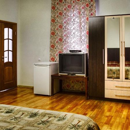 Guest House On Sadovaya Алма Ата Стая снимка
