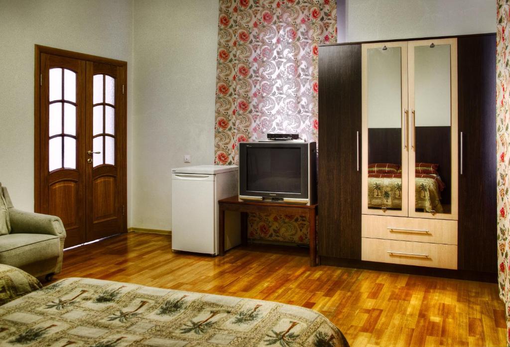 Guest House On Sadovaya Алма Ата Стая снимка
