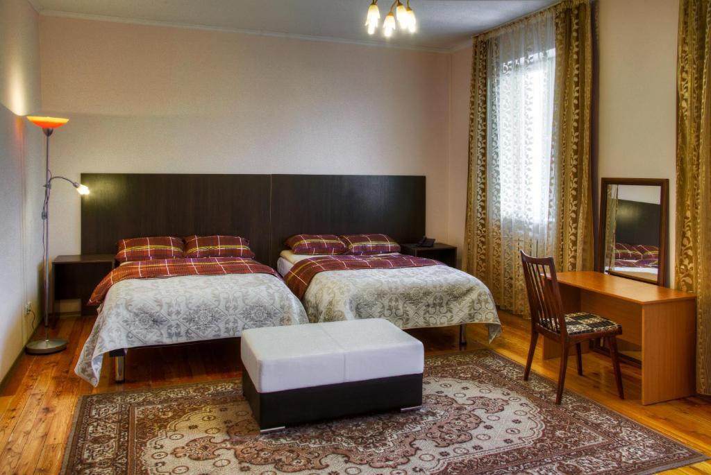 Guest House On Sadovaya Алма Ата Стая снимка